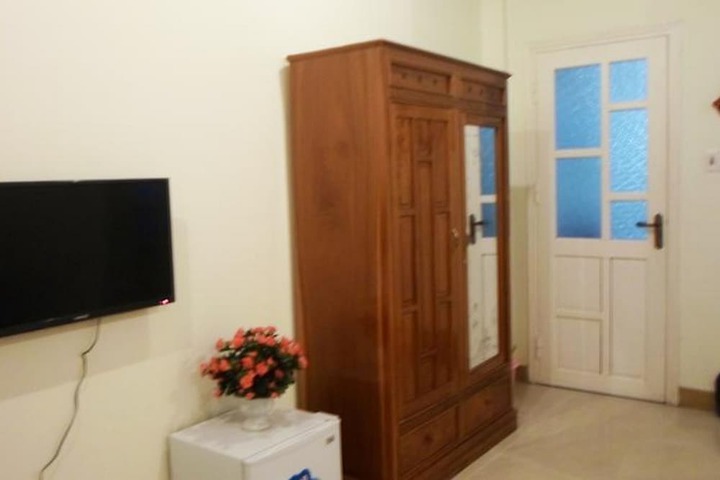 Room 14 of 37