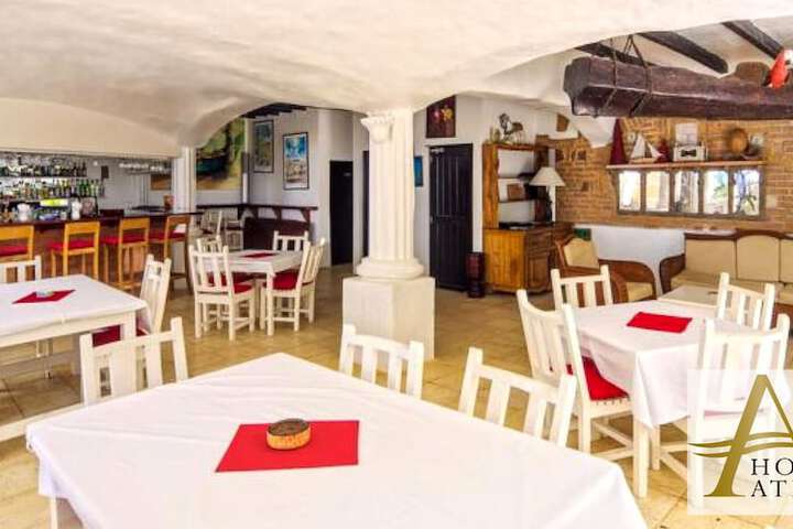 Dining 54 of 79