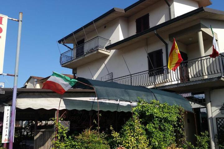Hotel Tarabaralla
