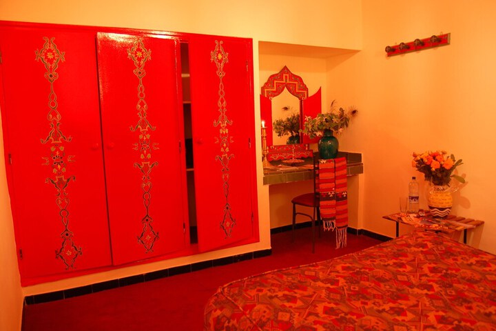 Room 30 of 98
