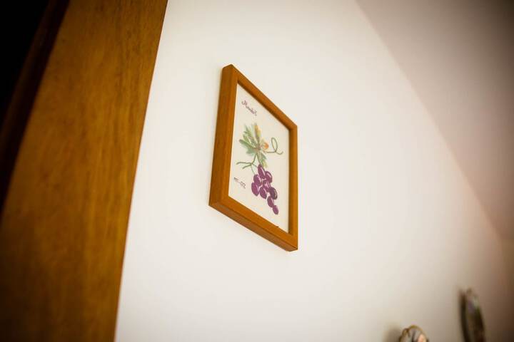Room 8 of 50