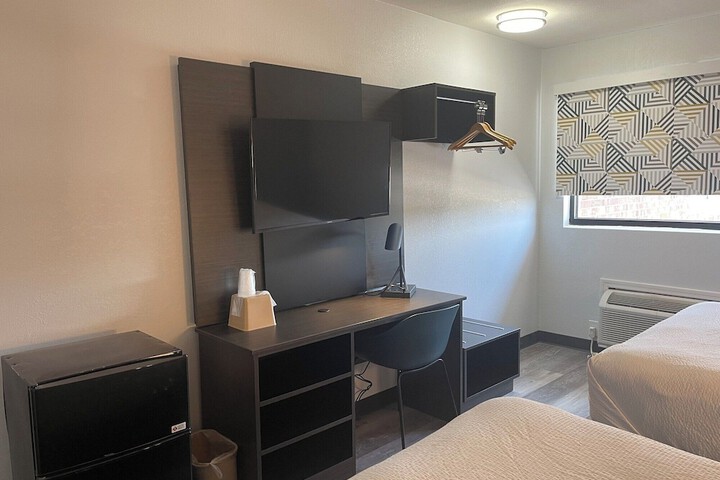 Room 16 of 30