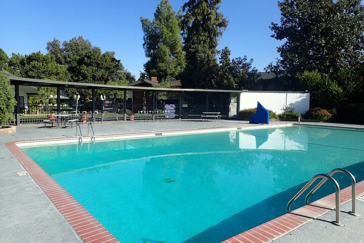 Pool 41 of 54