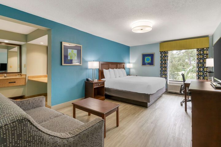 Room 5 of 31