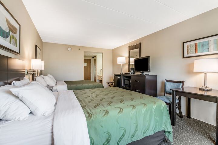 Room 9 of 29