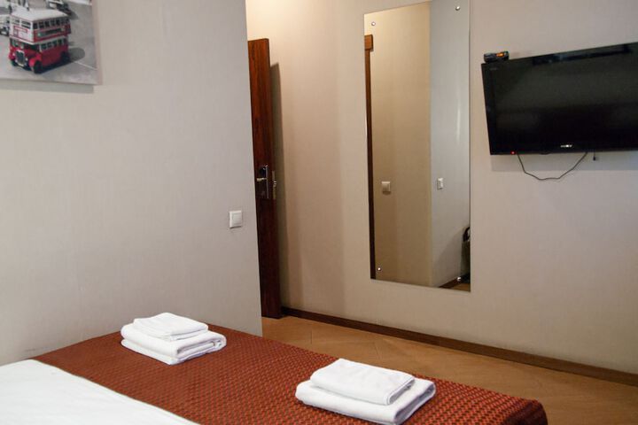 Room 10 of 45