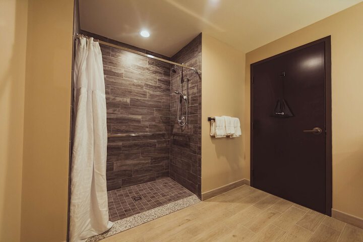 Bathroom shower