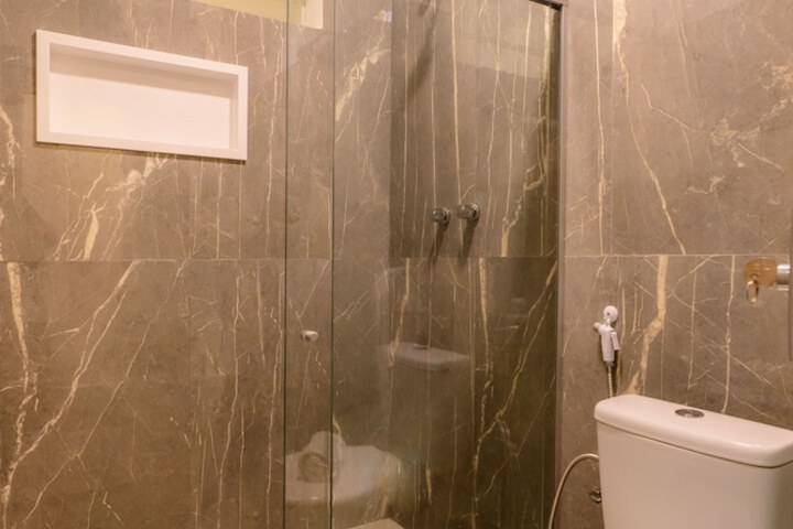 Room 5 of 36