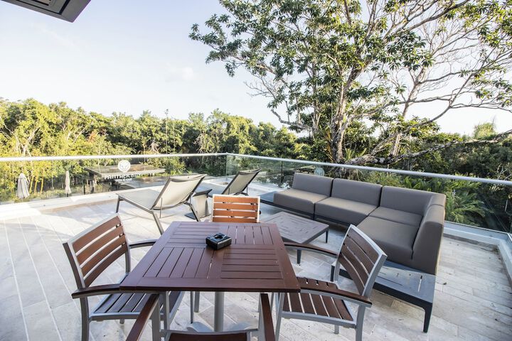 Terrace/Patio 72 of 74
