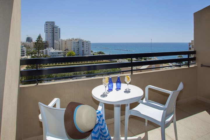 Terrace/Patio 71 of 72