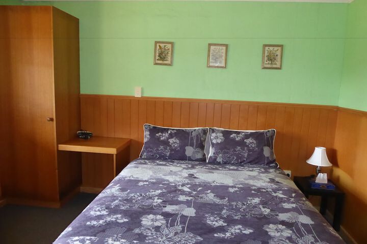 Room 12 of 46