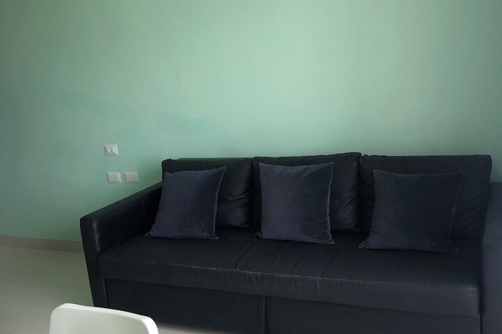 Room 10 of 64