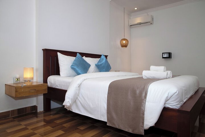 Room 3 of 39