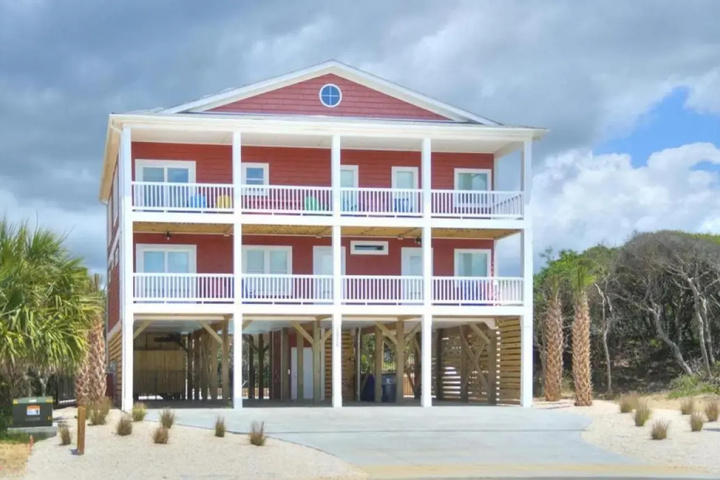Hero Image 1 of 19