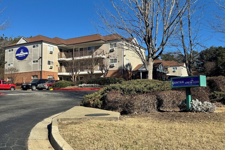 Live In Lodge in Lithia Springs, GA