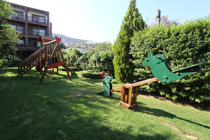 Children's play area - outdoor