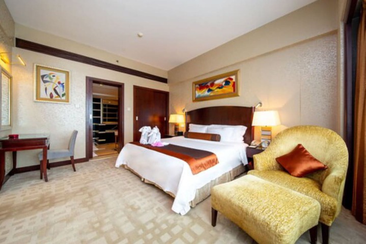 Room 36 of 163