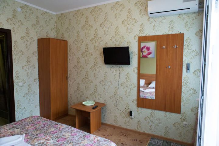 Room 3 of 54