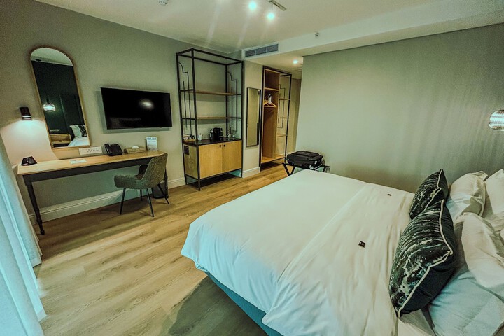 Room 46 of 123