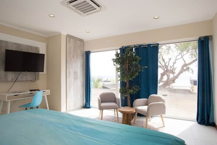 Room 18 of 40