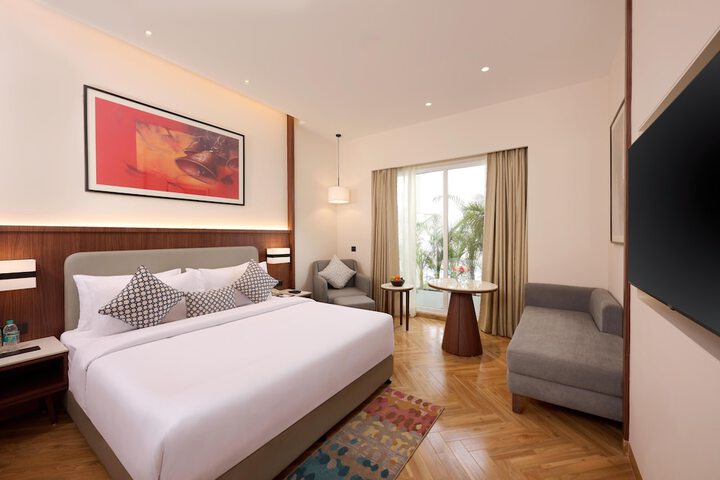 Room 32 of 71
