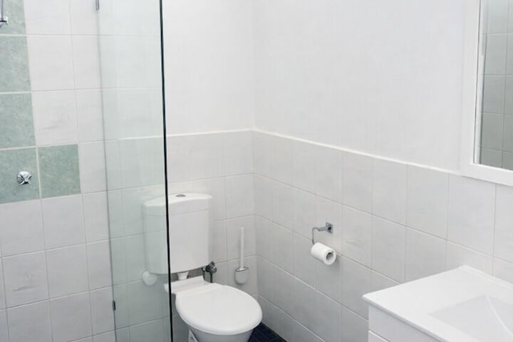Room 12 of 24