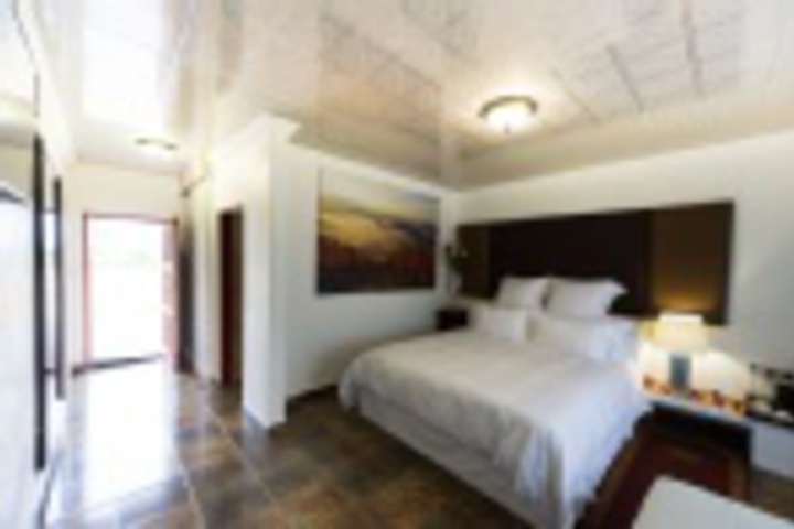 Room 53 of 108