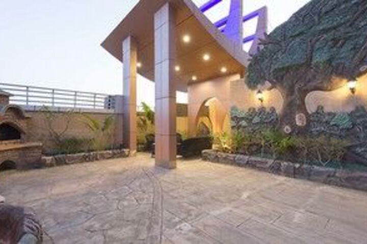 Terrace/Patio 36 of 38