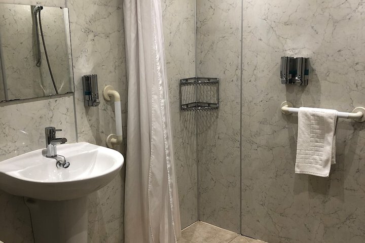 Room 76 of 124