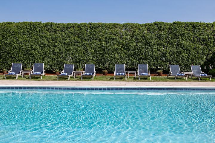 Pool 74 of 121