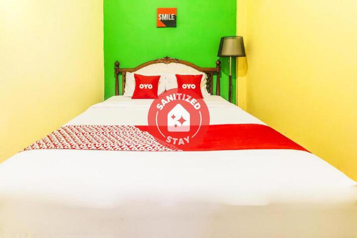 OYO 2165 Alyah Guest House Syariah
