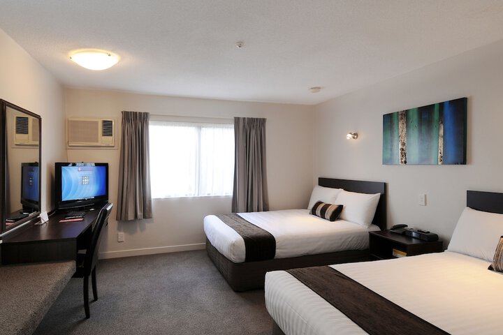 Room 4 of 59