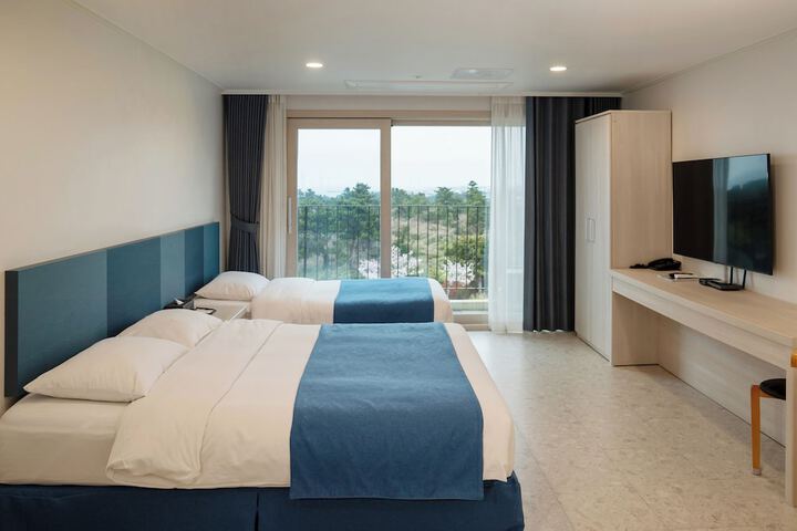 Room 48 of 110