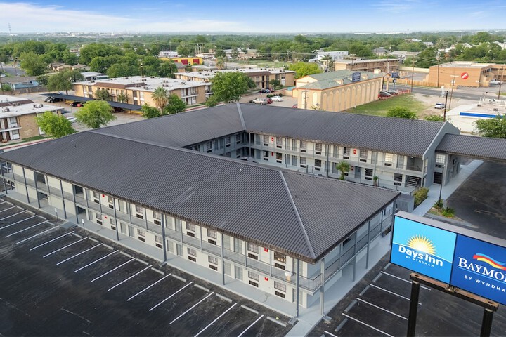 Property Grounds 23 of 37