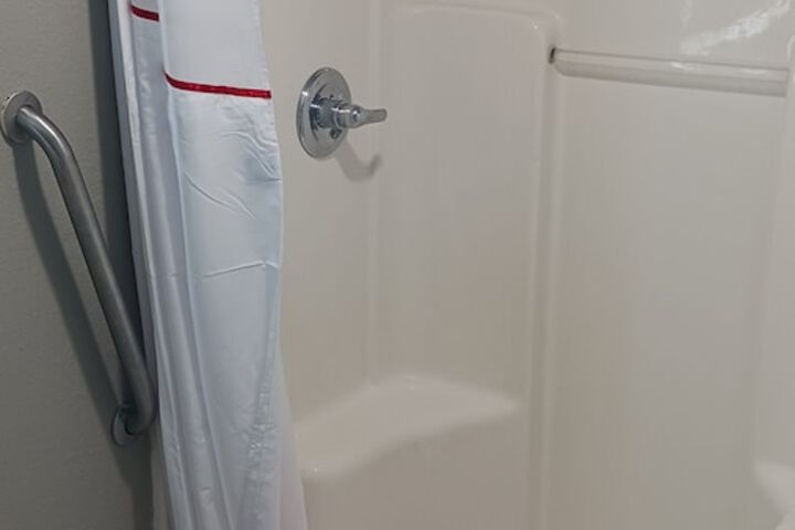 ADA Accessible Standard King (7 of 10)