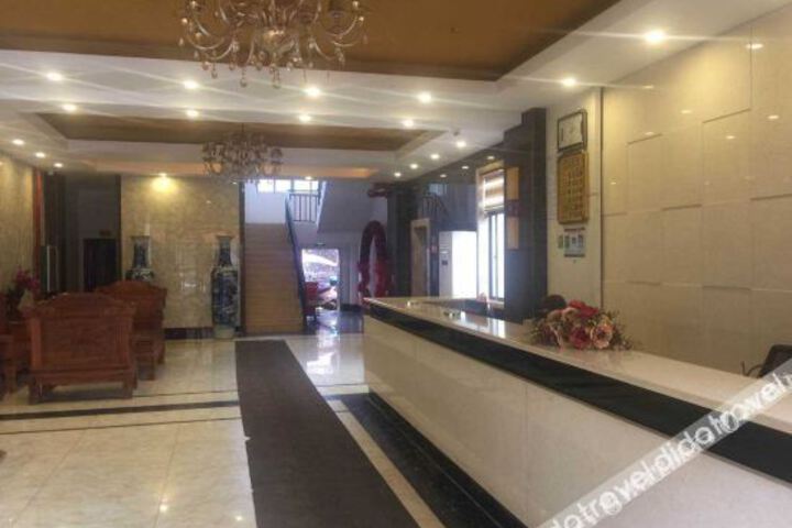 Hotel Interior 7 of 17
