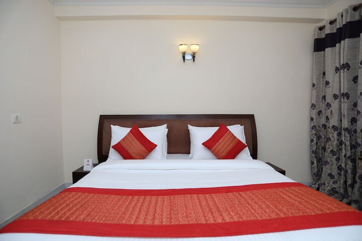 Room 13 of 20