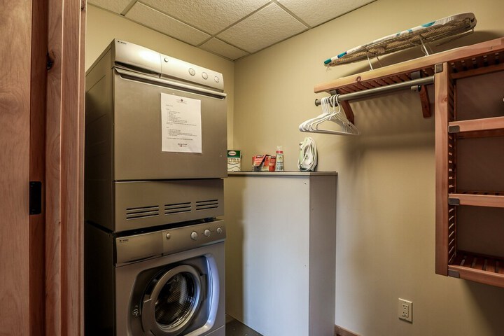 Laundry 80 of 185