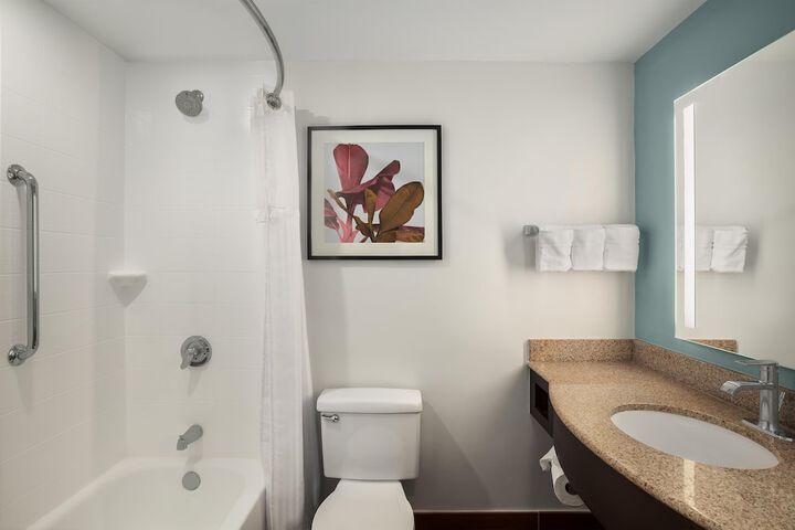 Room 27 of 48