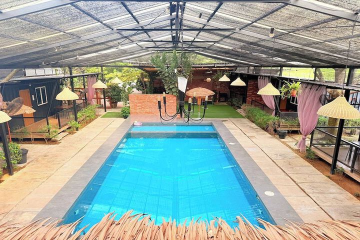 Pool 45 of 71