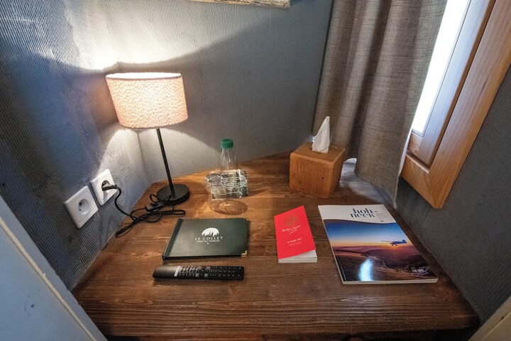 Room 16 of 112