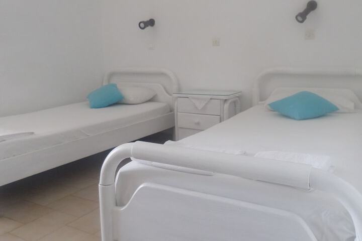 Room 3 of 16