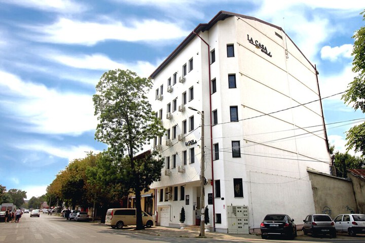Hotel 77 of 81