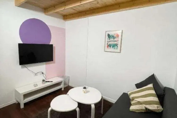 Room 3 of 11