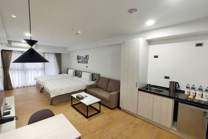 Room 27 of 57