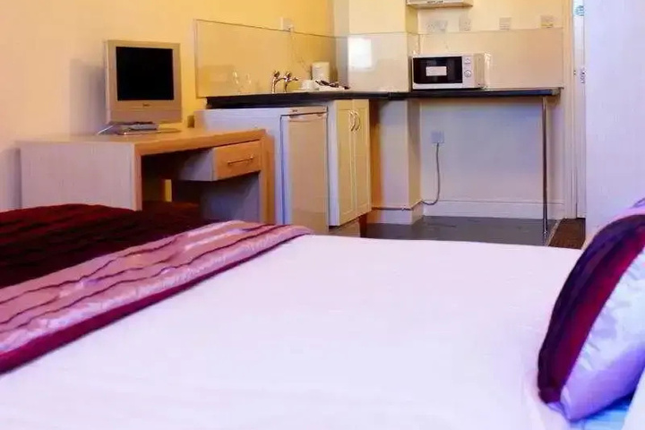 City Express Aparthotel