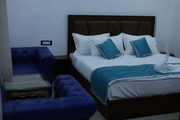 Room 4 of 21