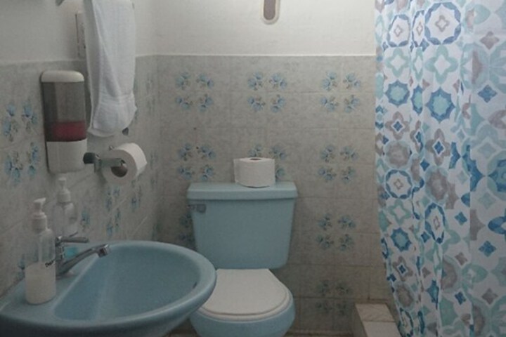 Room 19 of 34
