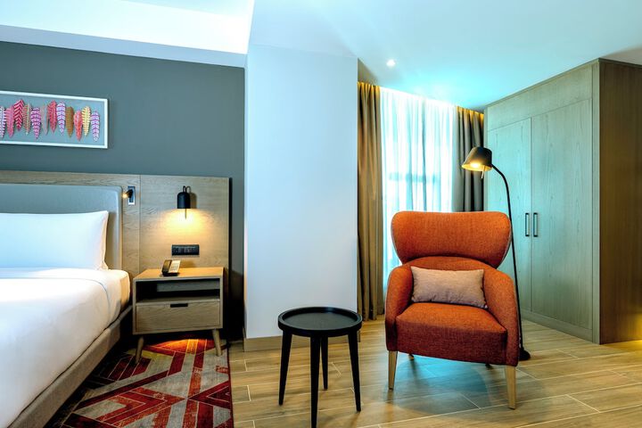 Room 13 of 45