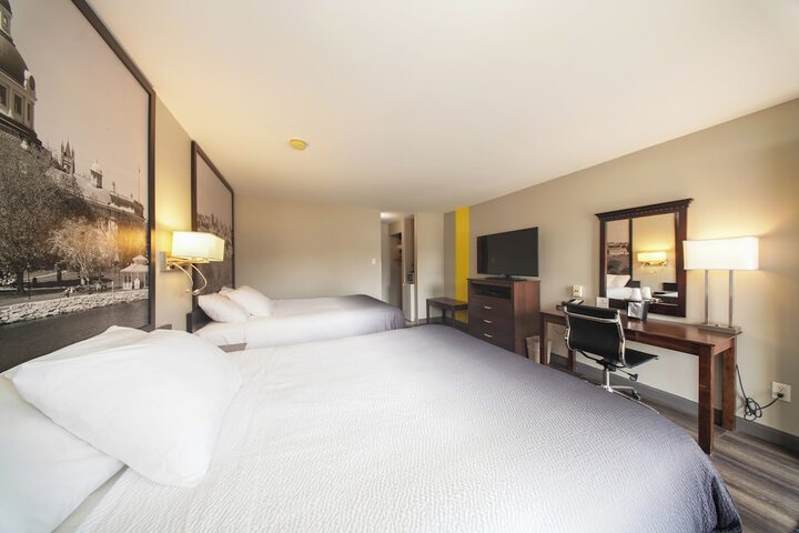 Room 30 of 71